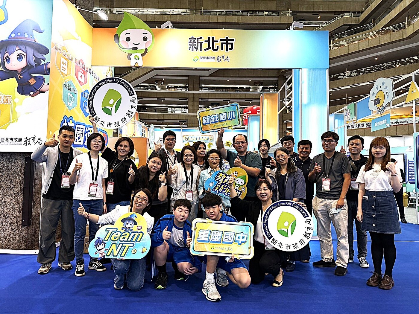 教育科技展熱鬧登場，新北市政府教育局攜手15所5G新科技學校輪番上陣，展現數位學習最新成果。