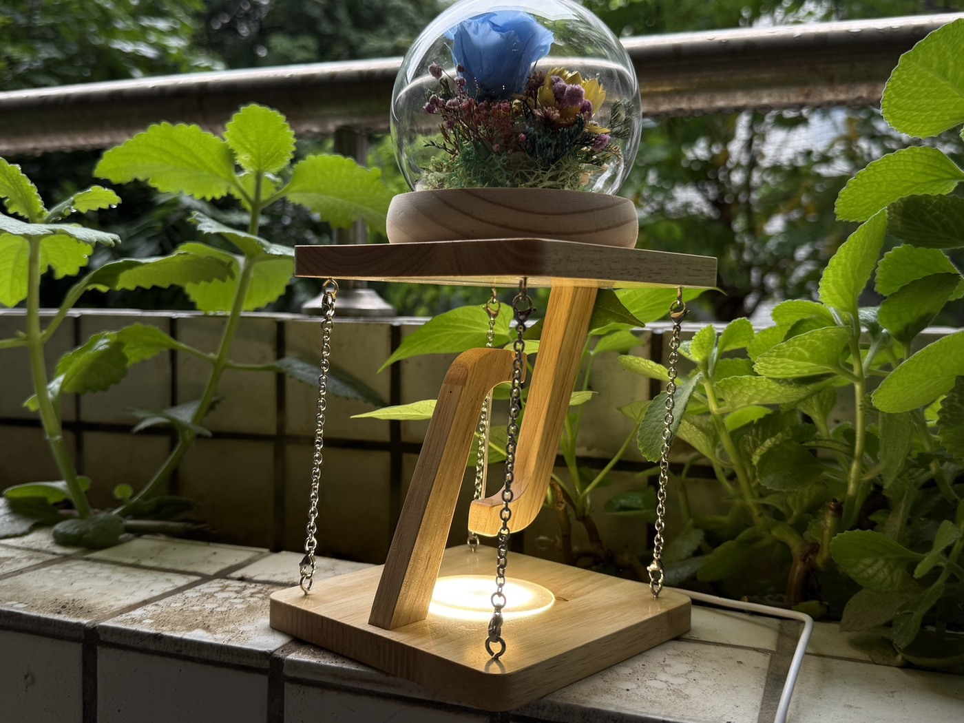 反重力懸浮檯燈