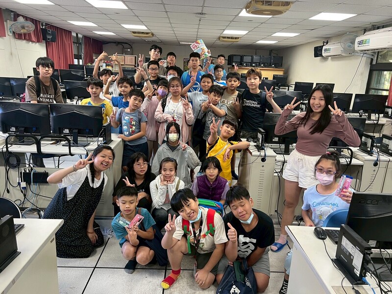 師大AI科技營隊大合照
