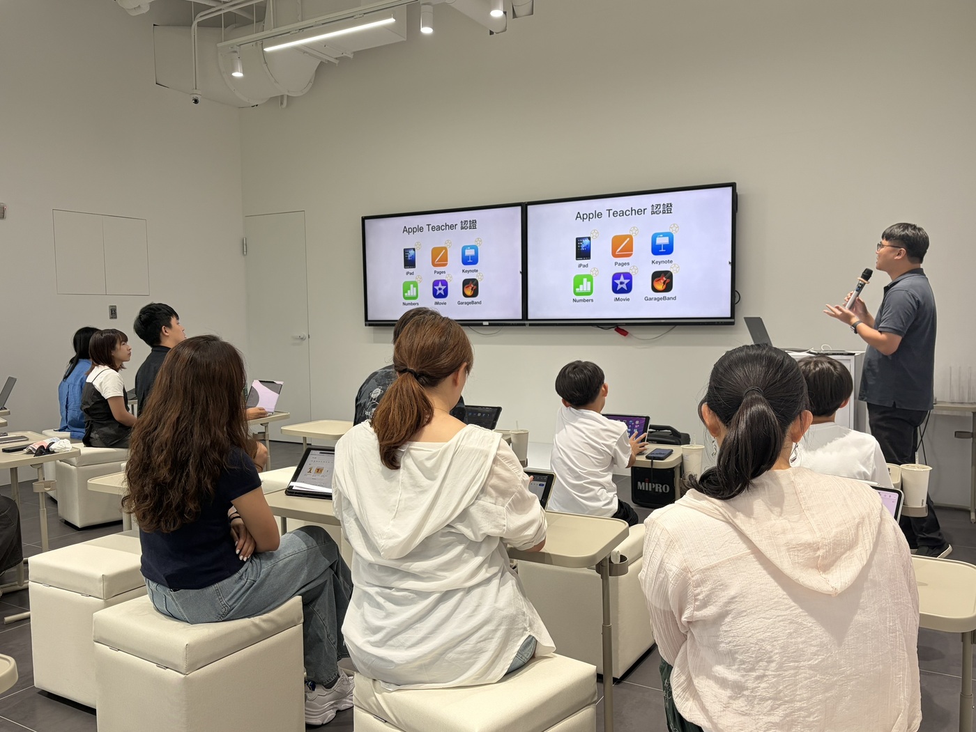 Straight A講師介紹Apple Teacher認證