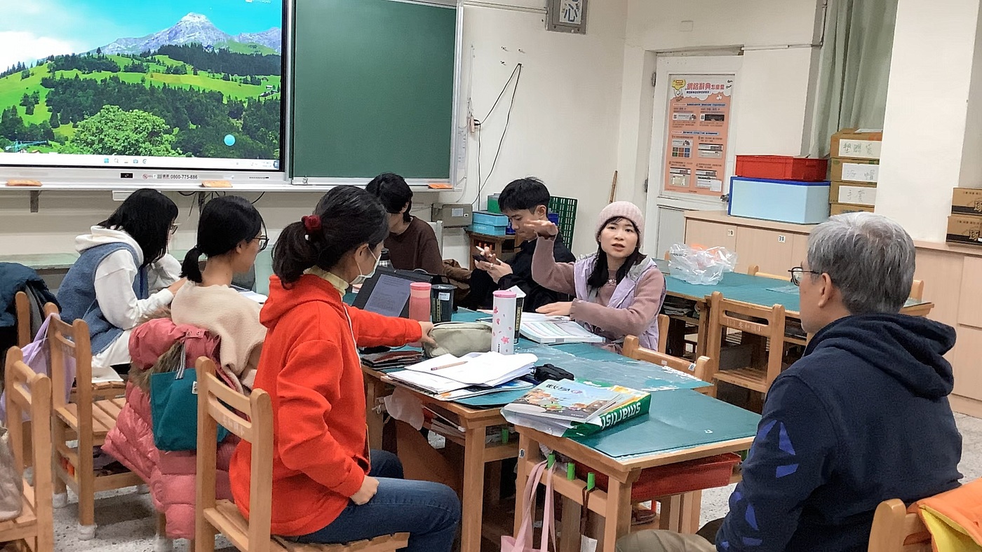 安和國小「瑪爾庫覓月數學教學工作室」社群進行「五下- 比率和百分率」備課