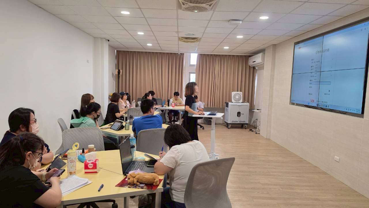 因材網操作分組實作及宣講模擬